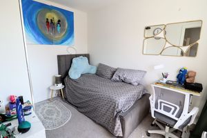 Bedroom- click for photo gallery